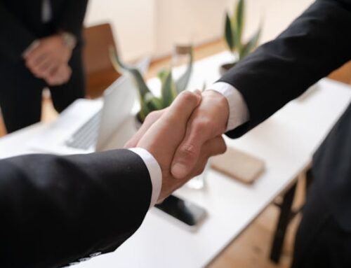 Absuelven a unos empresarios acusados de falsedad en documento mercantil al considerar que el contrato era de carácter privado