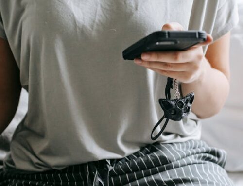 Abusar del WhatsApp como medio de comunicación con el empleado puede considerarse acoso laboral